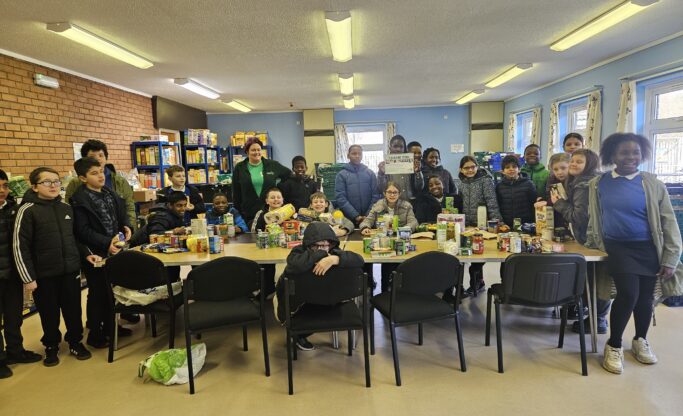 Parc Lewis pupils visit foodbank